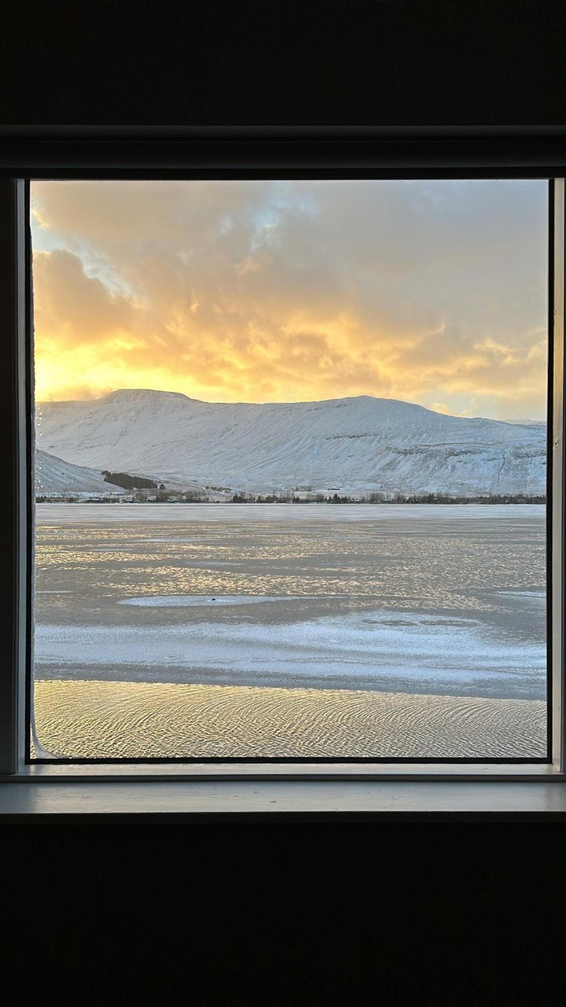 Cosy Lakeview Cabin 45 Minutes From Reykjavik Мосфедльсбайр Экстерьер фото